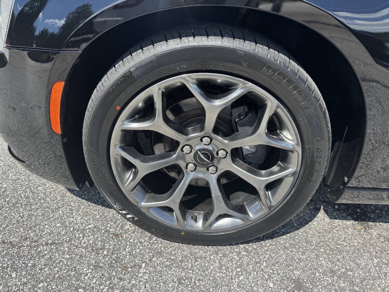 Used 2016 Chrysler 300 S w/ 300S Premium Group RWD image 7