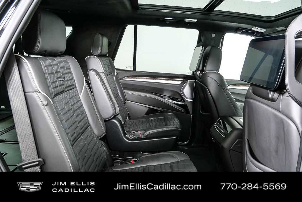 Used 2025 Cadillac Escalade Sport Platinum AWD/4WD image 22