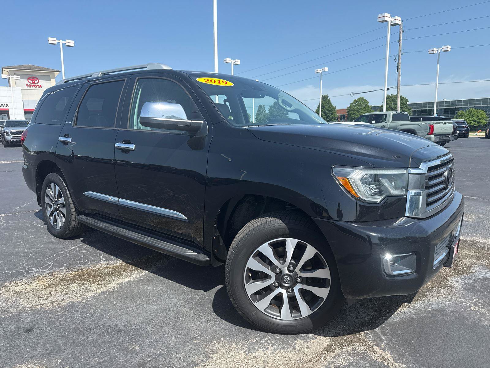 Used 2019 Toyota Sequoia Limited w/ Safety & Convenience Package AWD/4WD video 2