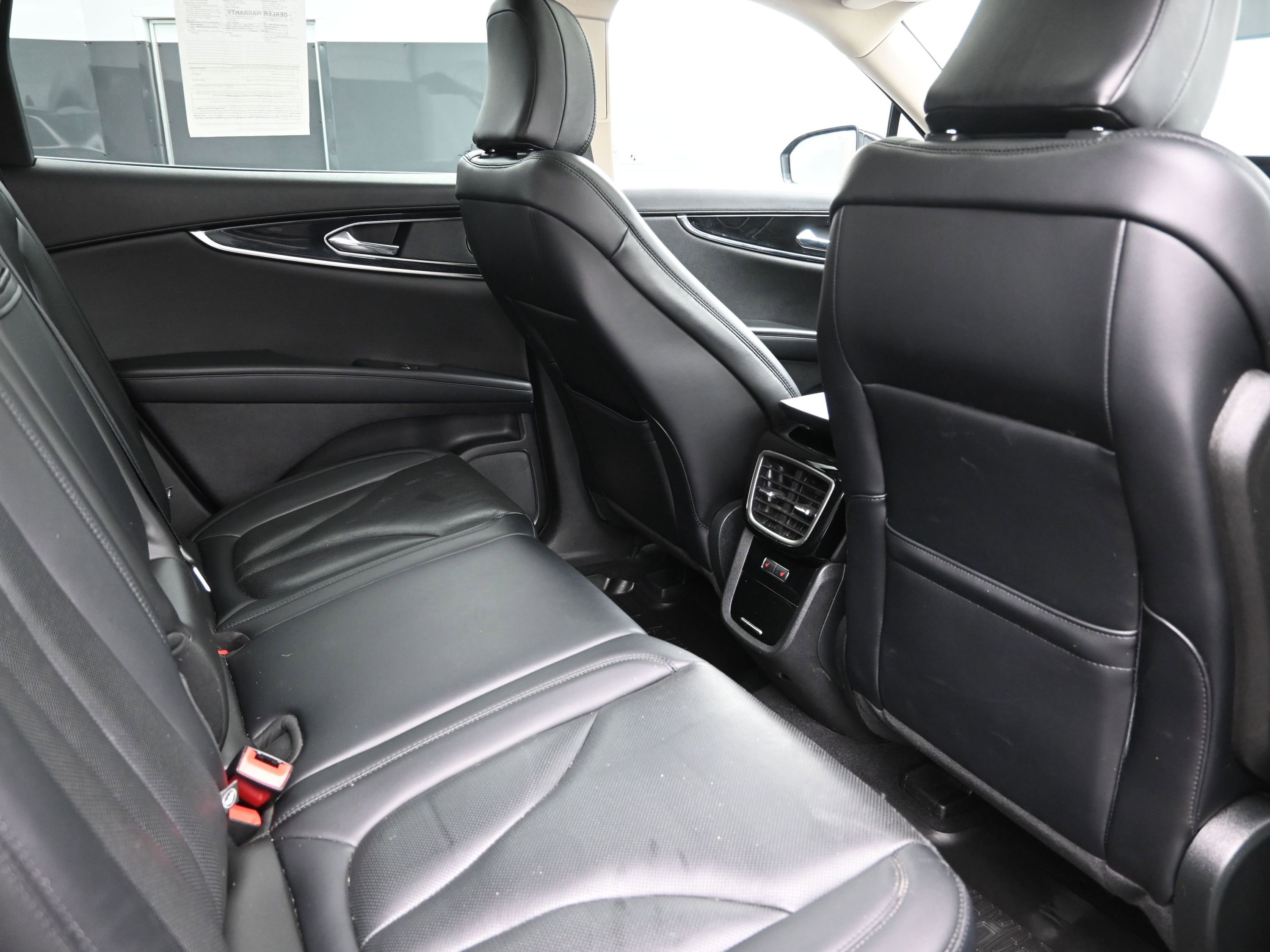 Used 2022 Lincoln Nautilus Reserve w/ Monochromatic Package AWD/4WD image 24