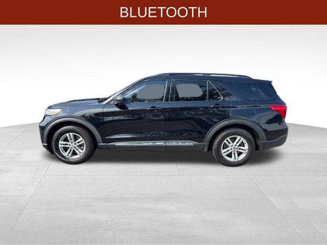 Used 2023 Ford Explorer XLT w/ Equipment Group 202A RWD image 4