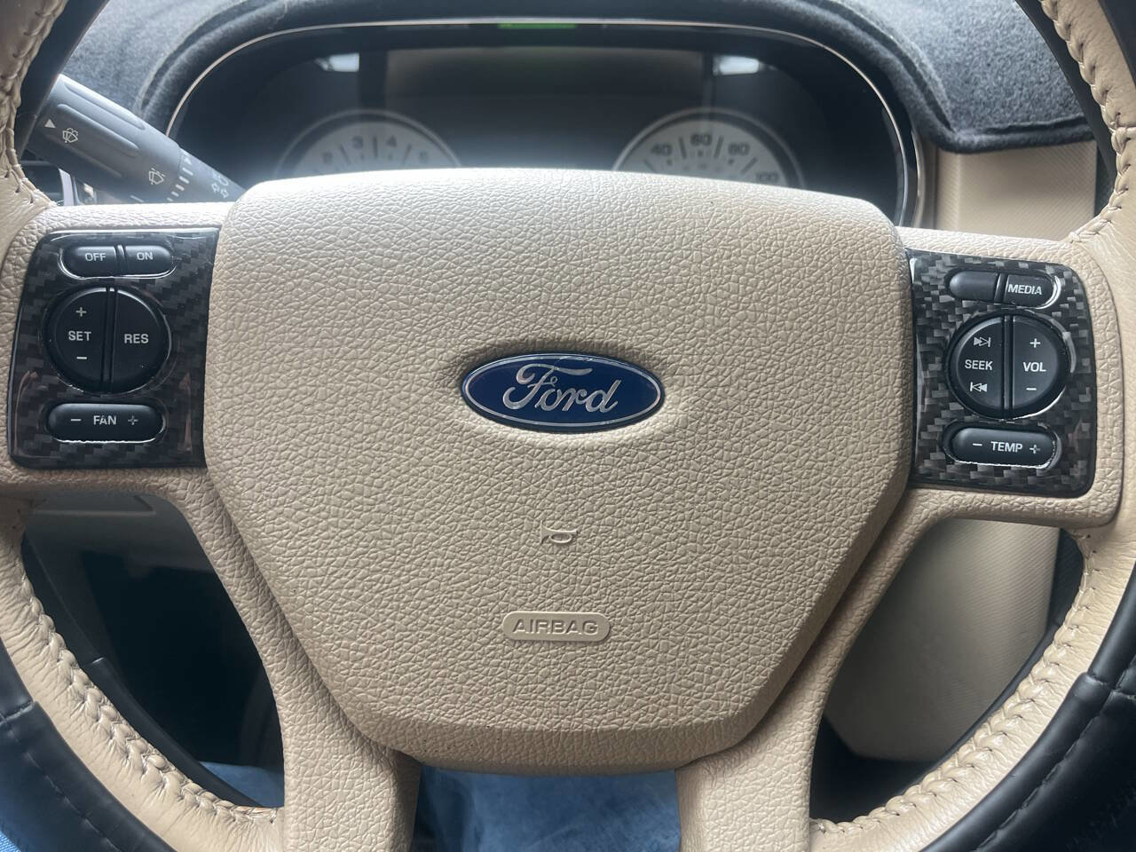 Used 2007 Ford Explorer Sport Trac Limited image 33