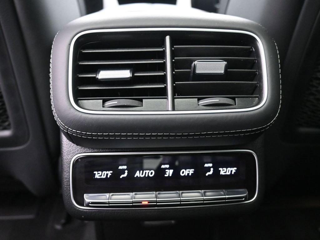Used 2024 Mercedes-Benz GLS 580 4MATIC image 21