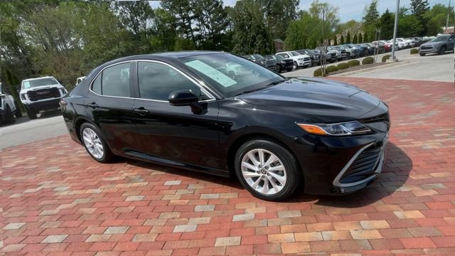 Used 2024 Toyota Camry LE FWD image 3