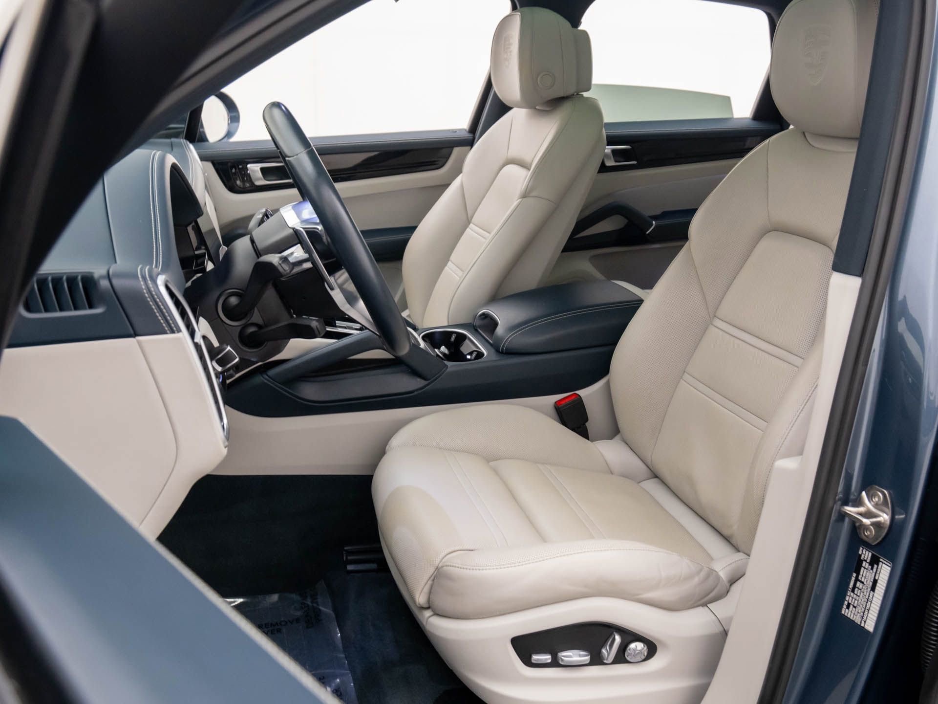 Used 2019 Porsche Cayenne image 5