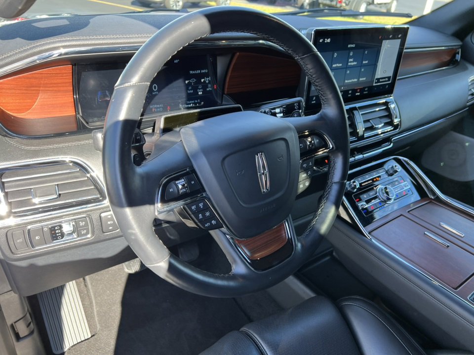 Used 2022 Lincoln Navigator L Reserve image 18