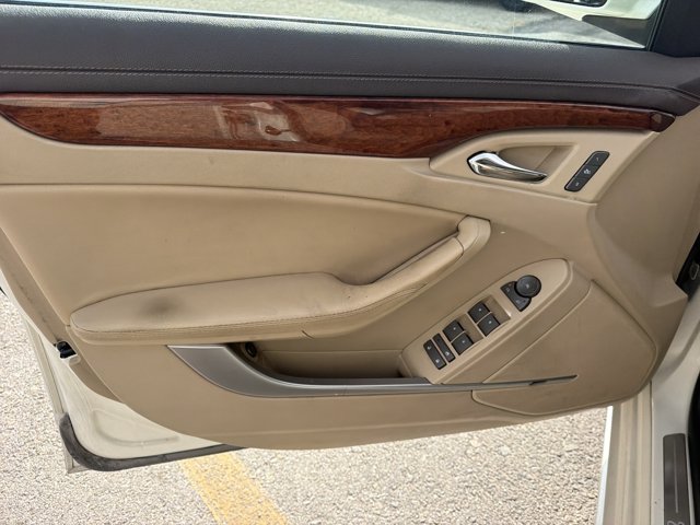 Used 2011 Cadillac CTS Luxury RWD image 9
