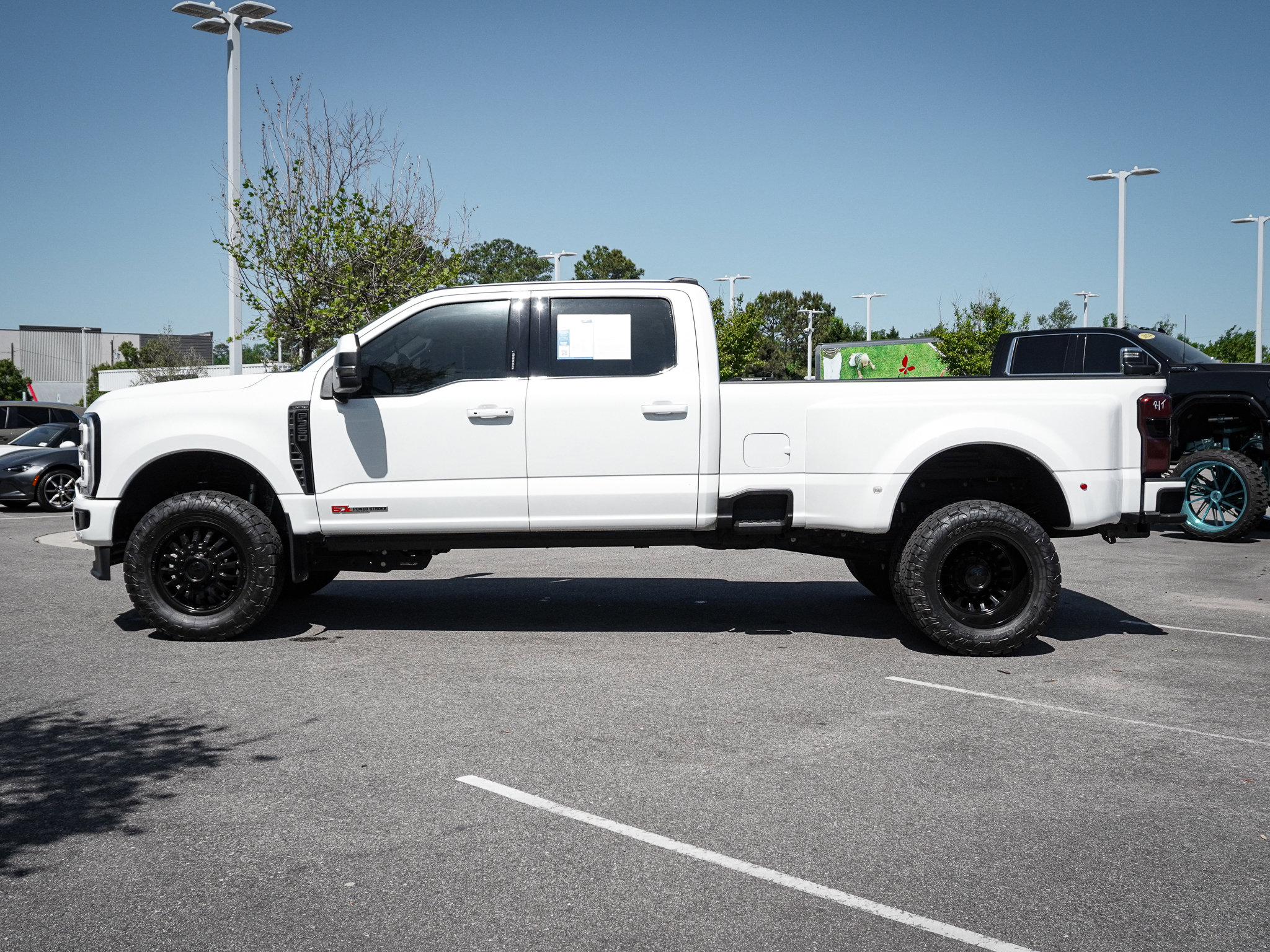 Used 2024 Ford F350 Limited AWD/4WD image 7