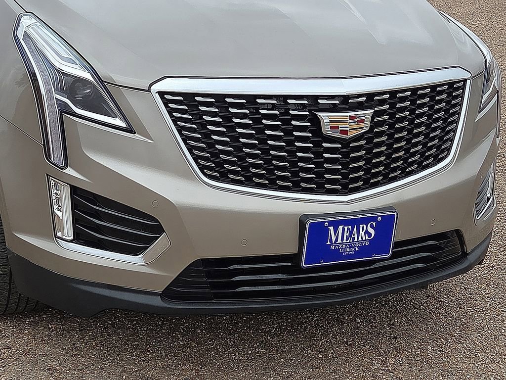 Used 2023 Cadillac XT5 Luxury w/ LPO, Floor Liner Package FWD image 9