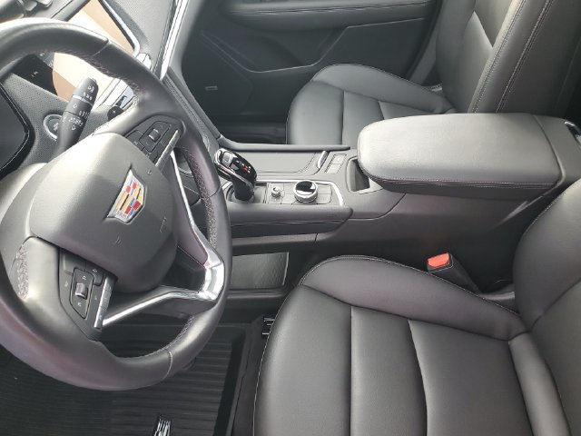 Certified 2024 Cadillac XT6 Luxury w/ LPO, Floor Liner Package AWD/4WD image 12