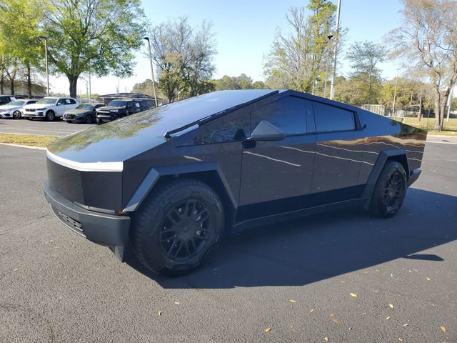 Used 2024 Tesla Cybertruck AWD Crew Cab image 2