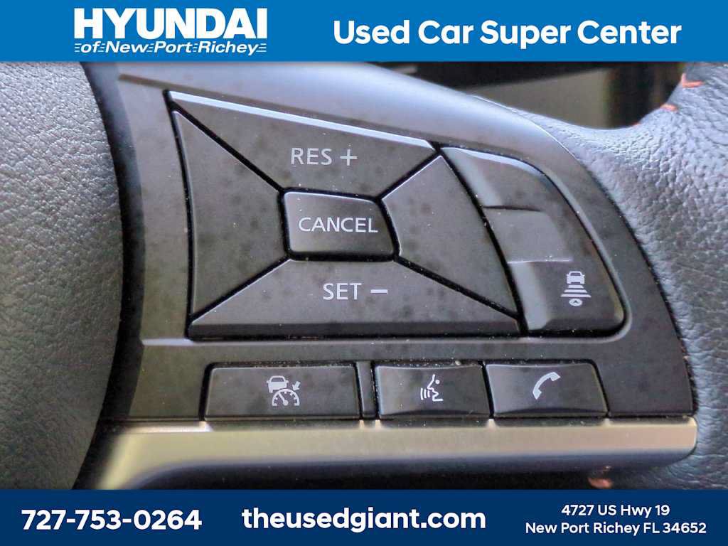Used 2024 Nissan Kicks SR w/ SR Premium Package FWD image 27