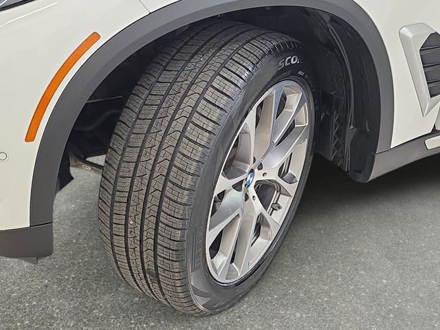 Certified 2024 BMW X5 xDrive40i w/ Premium Package AWD/4WD image 29
