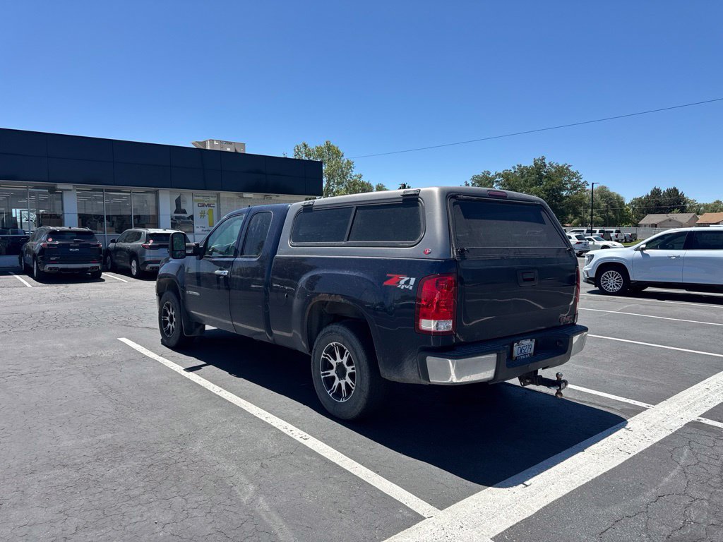 Used 2008 GMC Sierra 1500 SLE w/ Power Pack Plus AWD/4WD image 8