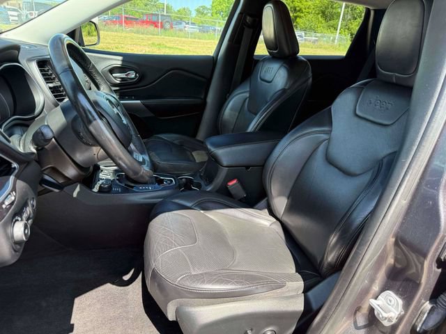 Used 2019 Jeep Cherokee Limited AWD/4WD image 17