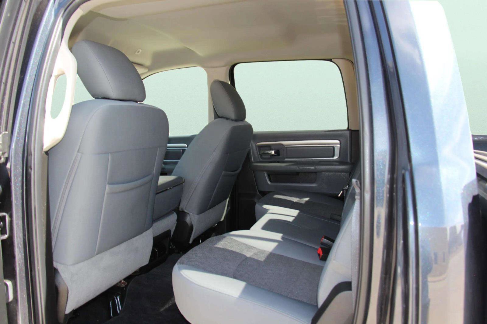 Used 2018 RAM 3500 SLT w/ Protection Group image 23