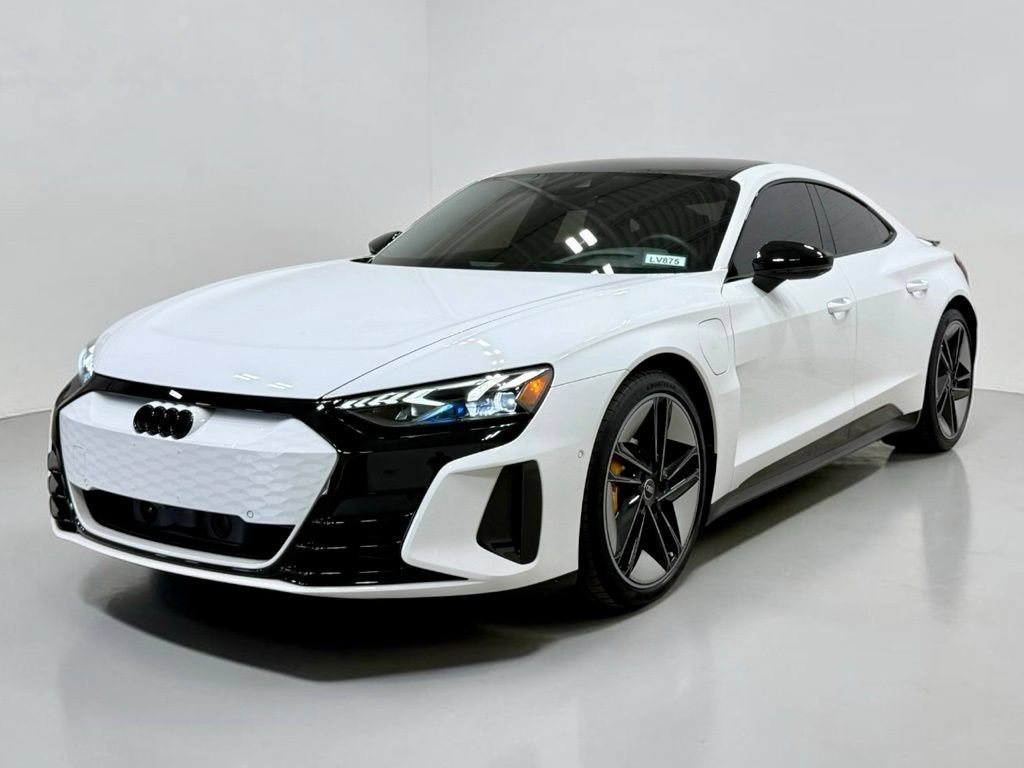 Used 2024 Audi RS e-tron GT w/ Carbon Performance Package AWD/4WD image 4