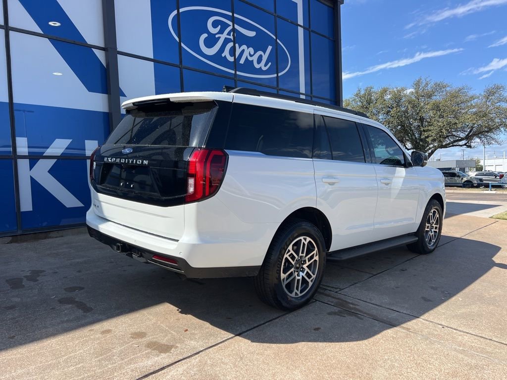 New 2026 Ford Expedition Active image 7