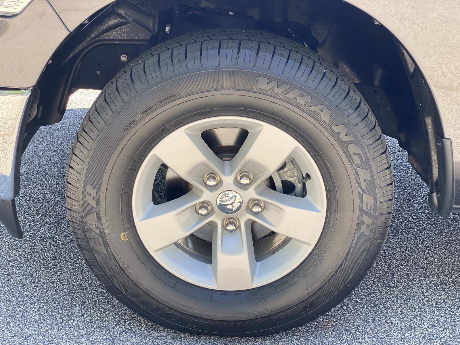 Certified 2024 RAM 1500 Tradesman w/ Electronics Group image 12