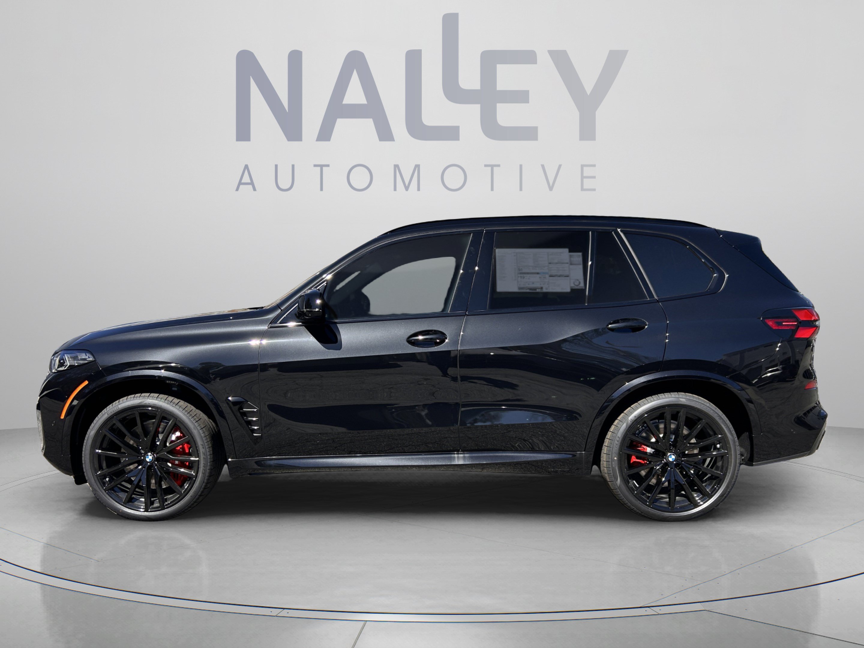Used 2026 BMW X5 M60i AWD/4WD image 2