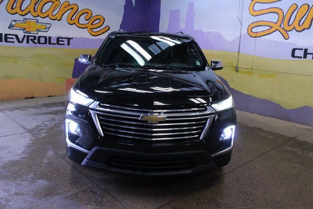 Used 2023 Chevrolet Traverse Premier image 3