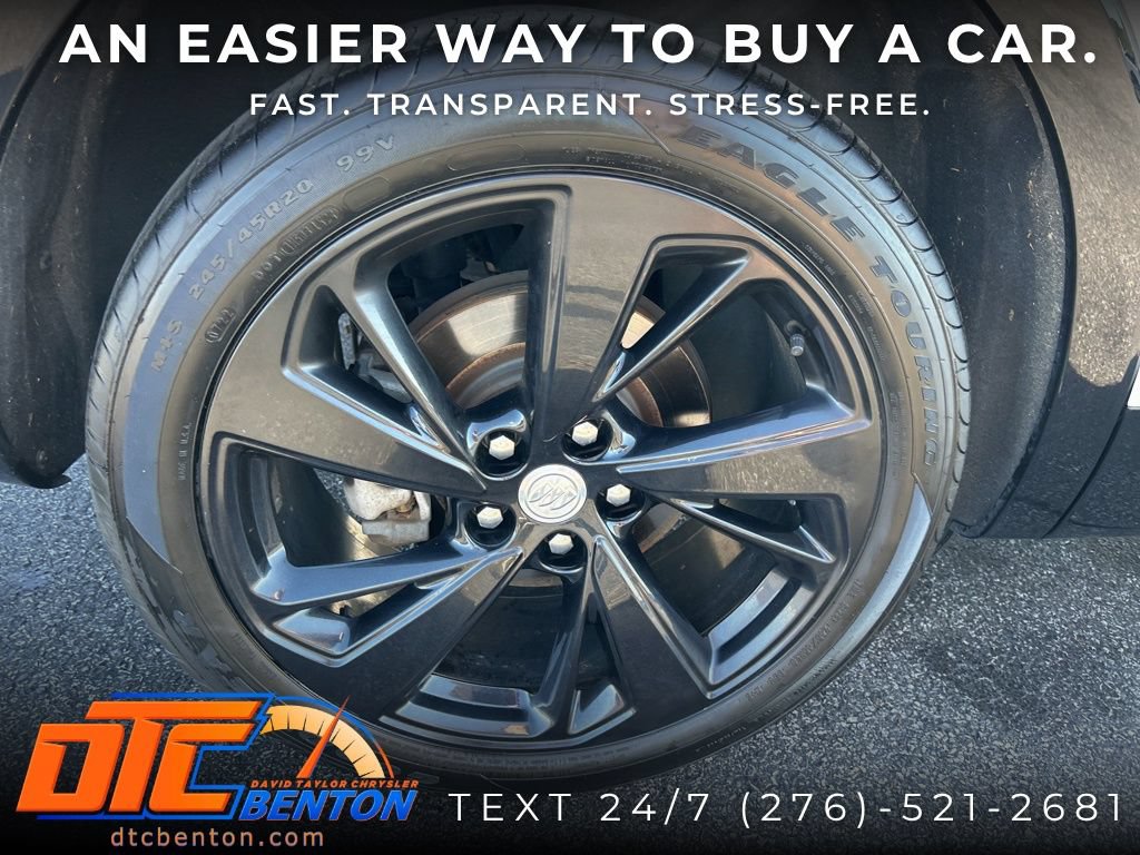 Used 2021 Buick Envision Essence w/ Technology Package I AWD/4WD image 32