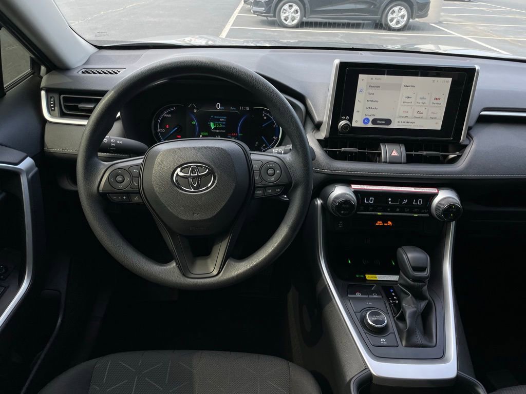Used 2025 Toyota RAV4 XLE image 11