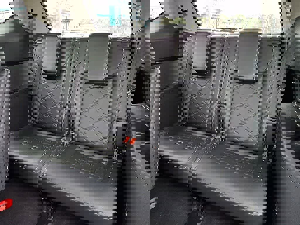 Used 2024 Volkswagen Atlas SE image 10