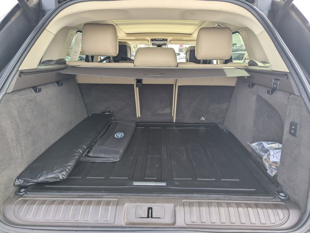 Used 2020 Land Rover Range Rover Sport HSE image 7