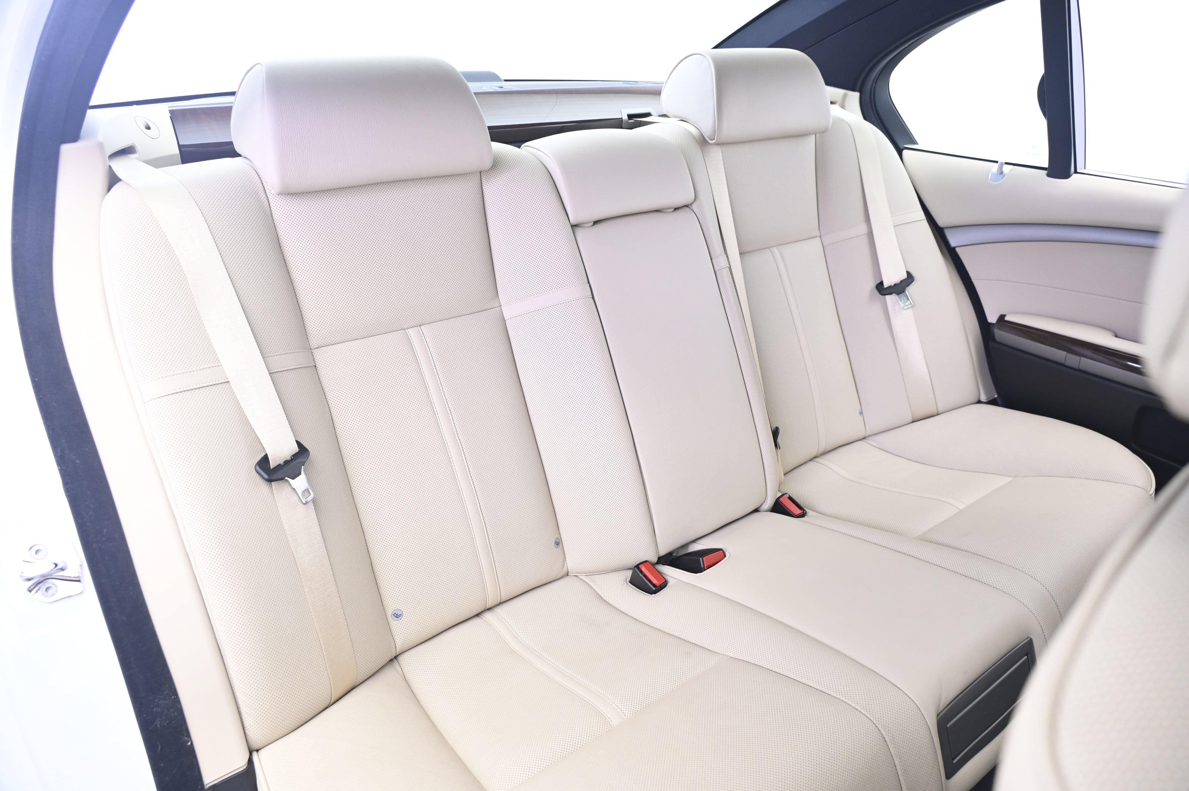Used 2007 BMW 750Li RWD image 19