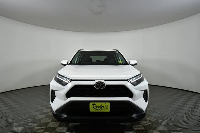 Used 2025 Toyota RAV4 XLE image 7
