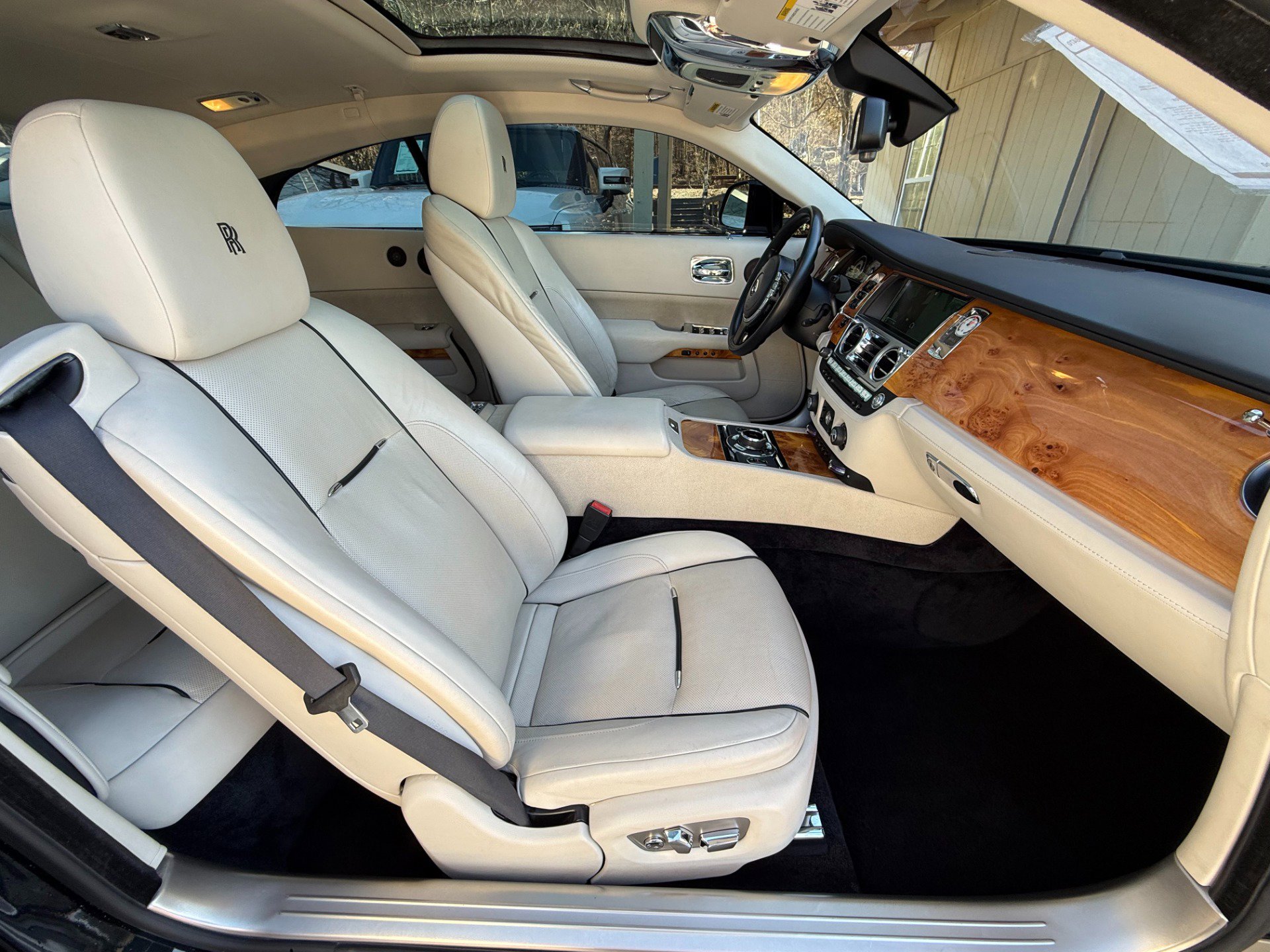 Used 2014 Rolls-Royce Wraith image 23