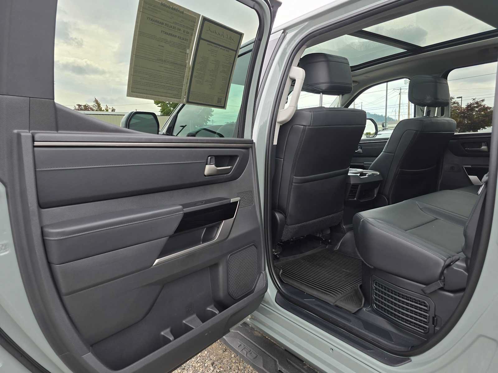 Used 2024 Toyota Tundra Limited AWD/4WD image 17