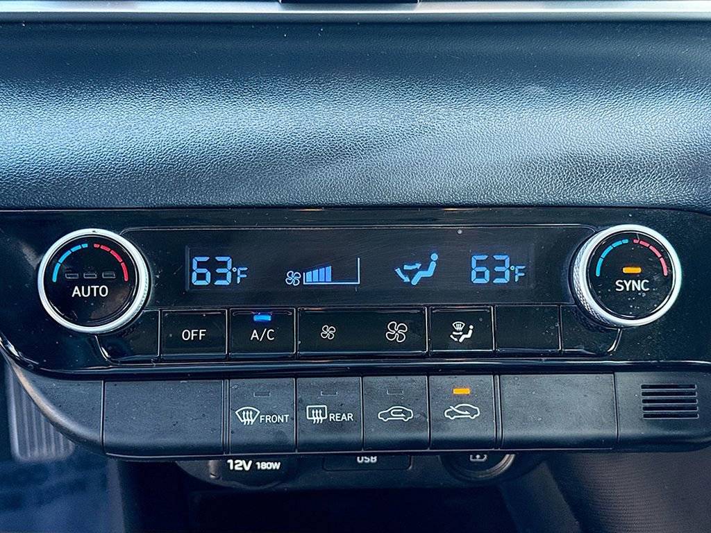 Used 2022 Hyundai Elantra SEL image 30