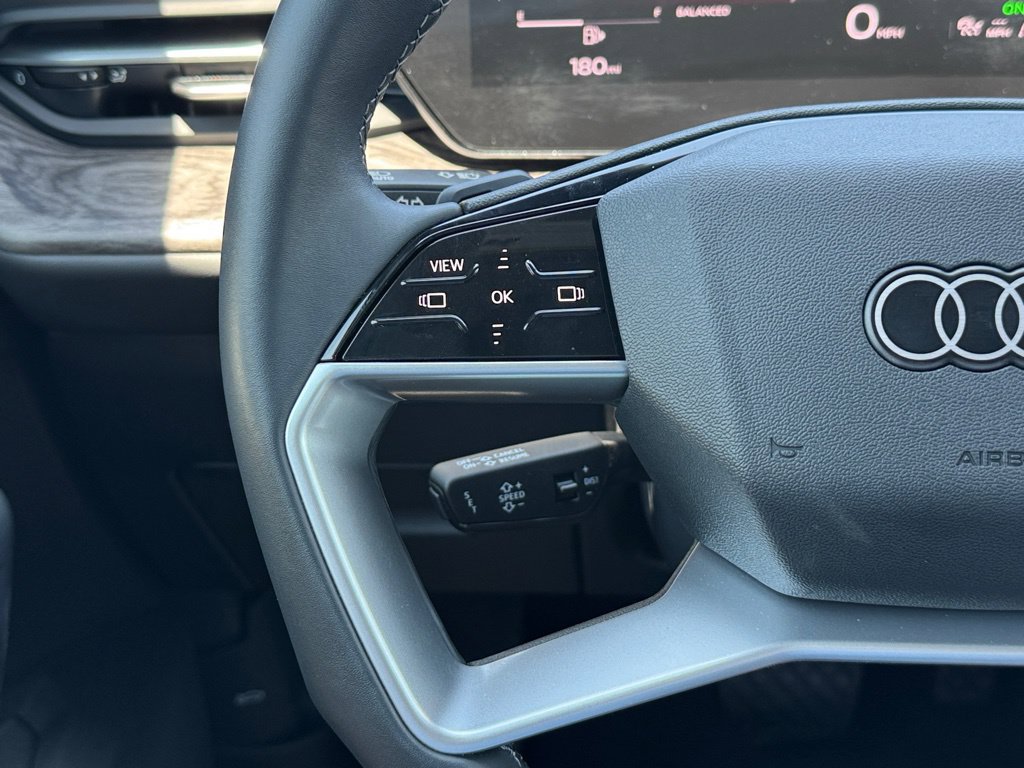 Used 2025 Audi Q5 Premium AWD/4WD image 9
