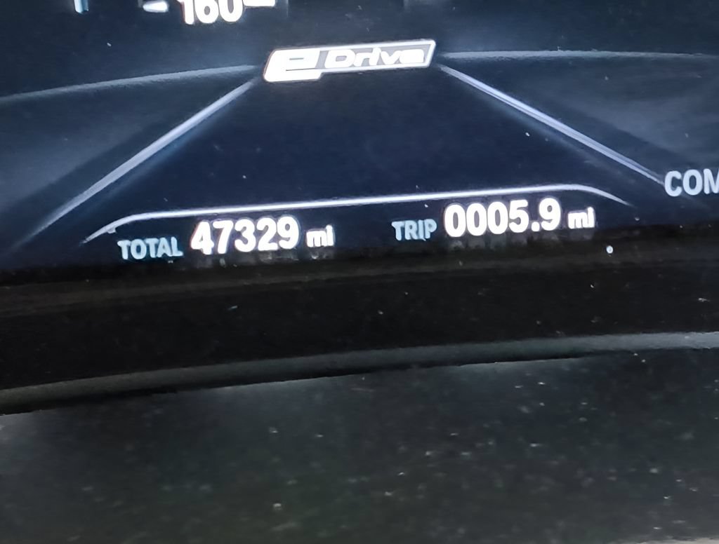 Used 2019 BMW 530e xDrive w/ Convenience Package AWD/4WD image 19