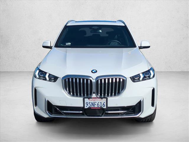 Used 2025 BMW X5 sDrive40i w/ Parking Assistance Package image 2