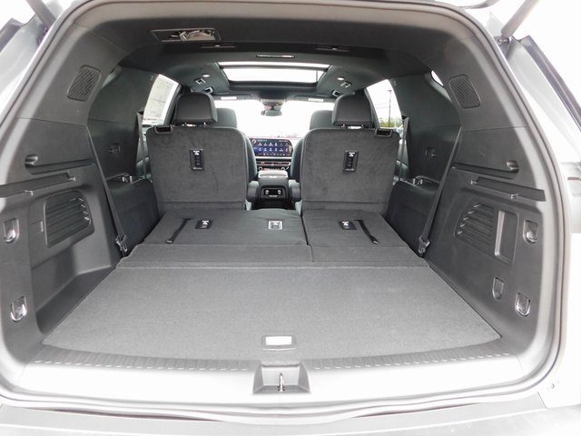 New 2026 Chevrolet Traverse LT w/ Sun and Wheel Package image 26
