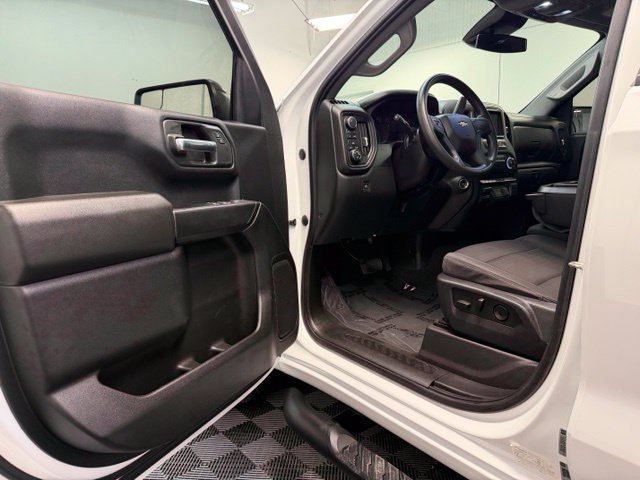 Used 2023 Chevrolet Silverado 1500 Custom w/ LPO, Dark Essentials Package AWD/4WD image 11