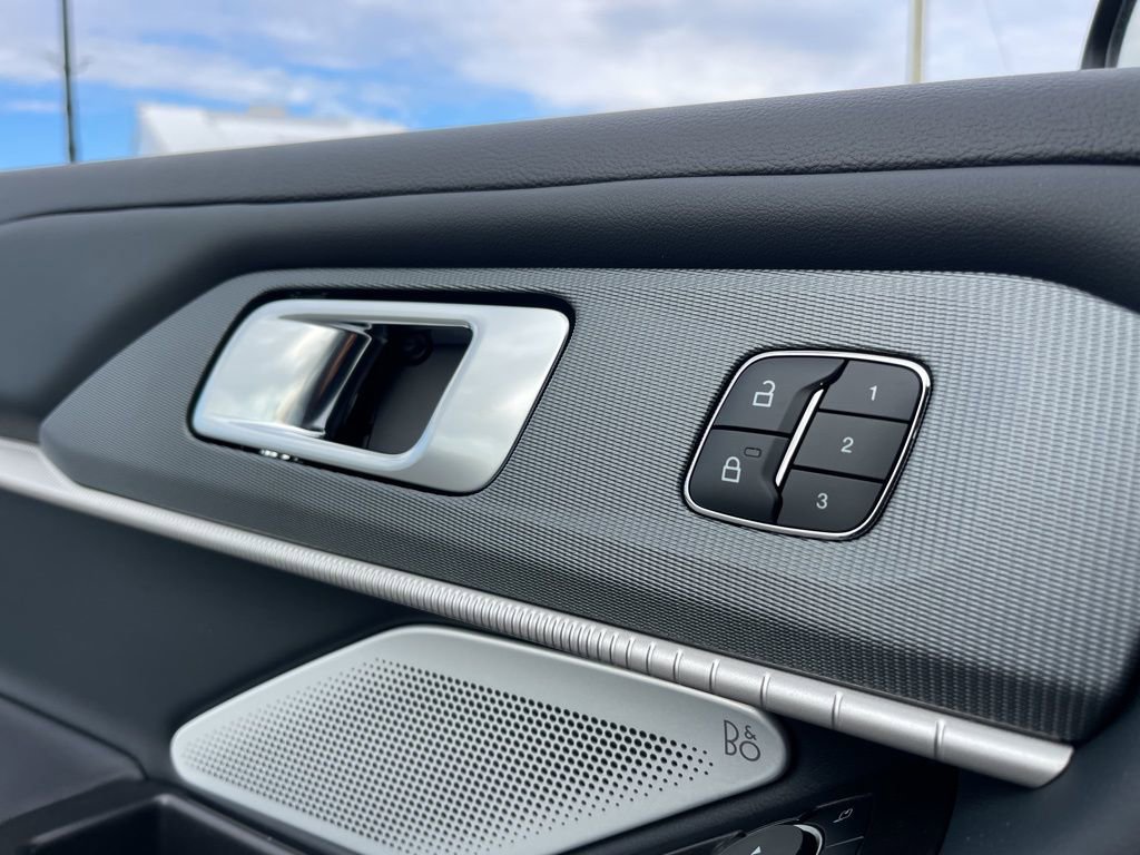 New 2026 Ford Explorer ST w/ Sun And Sound Package image 17