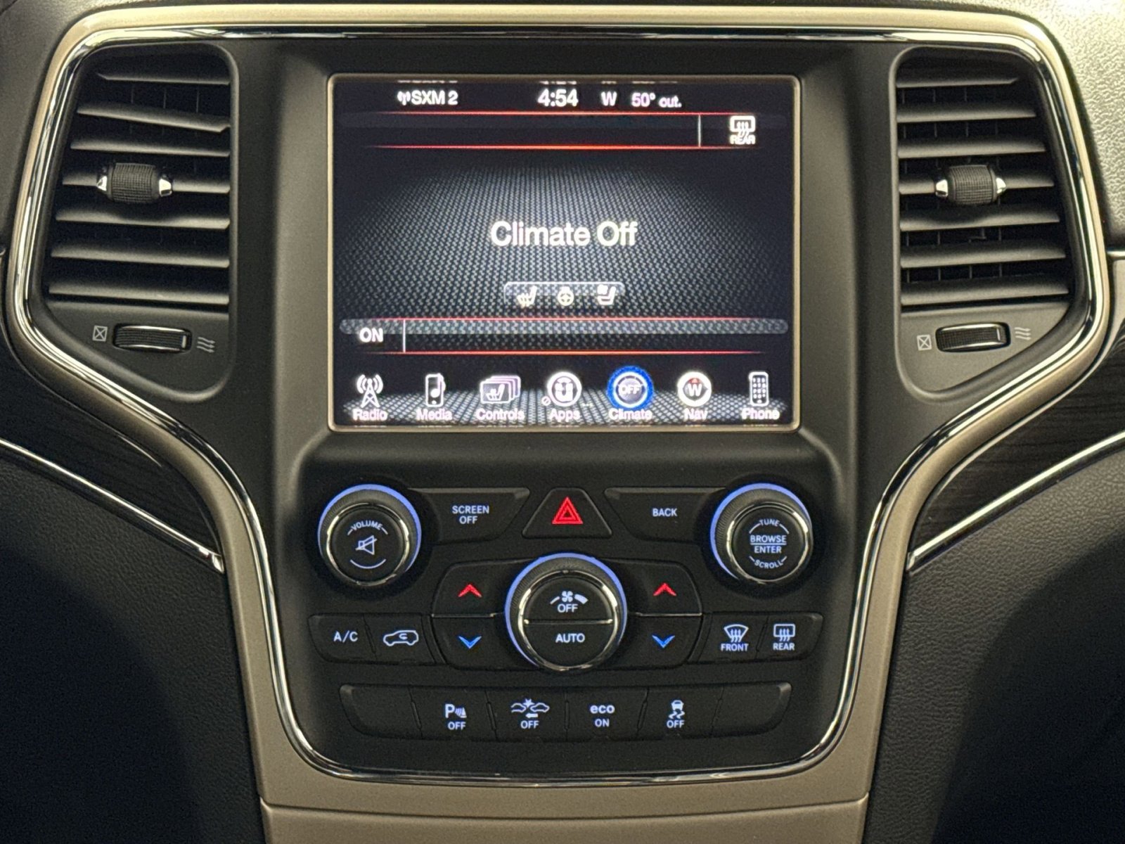 Used 2015 Jeep Grand Cherokee Overland w/ Advanced Technology Group image 21