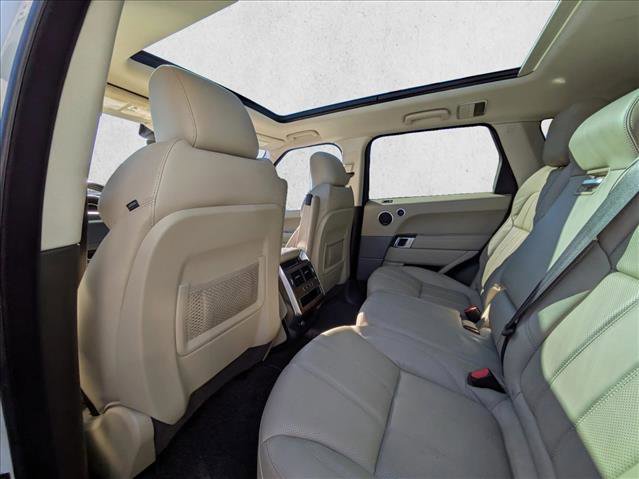 Used 2017 Land Rover Range Rover Sport SE image 19