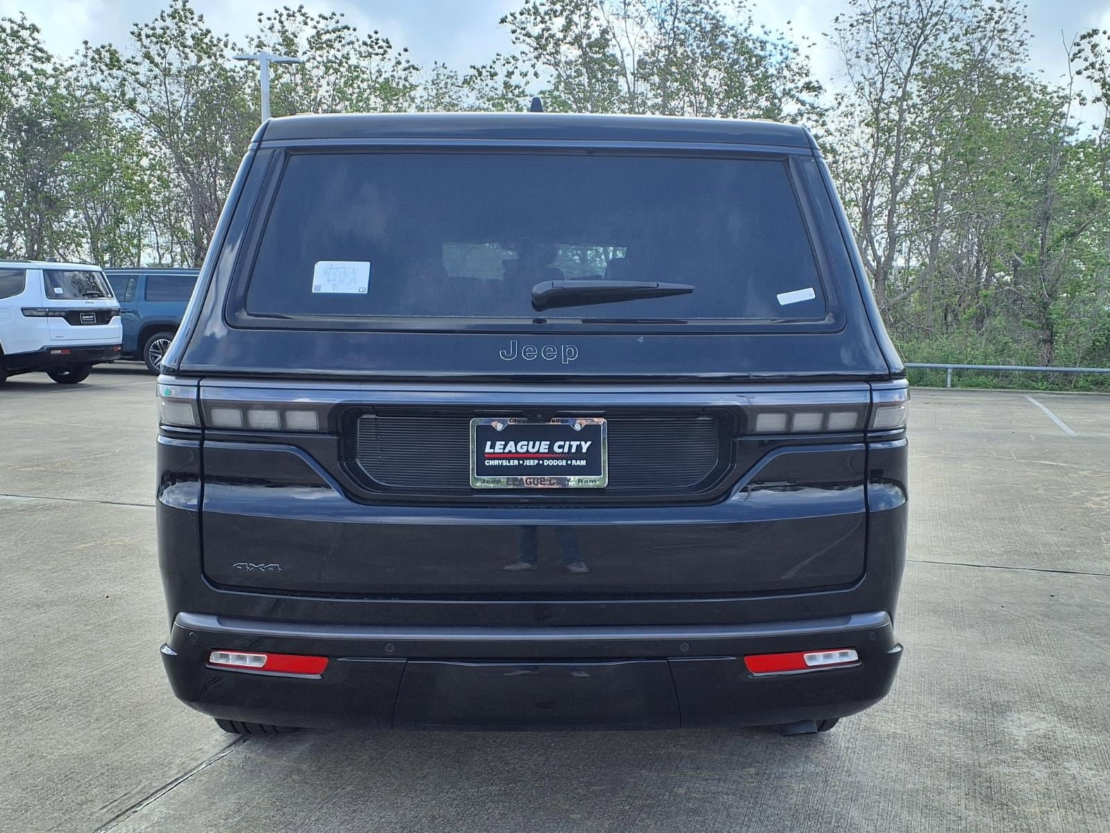 New 2026 Jeep Grand Wagoneer L Limited AWD/4WD image 6