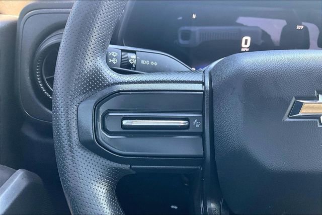 Used 2023 Chevrolet Colorado W/T image 11