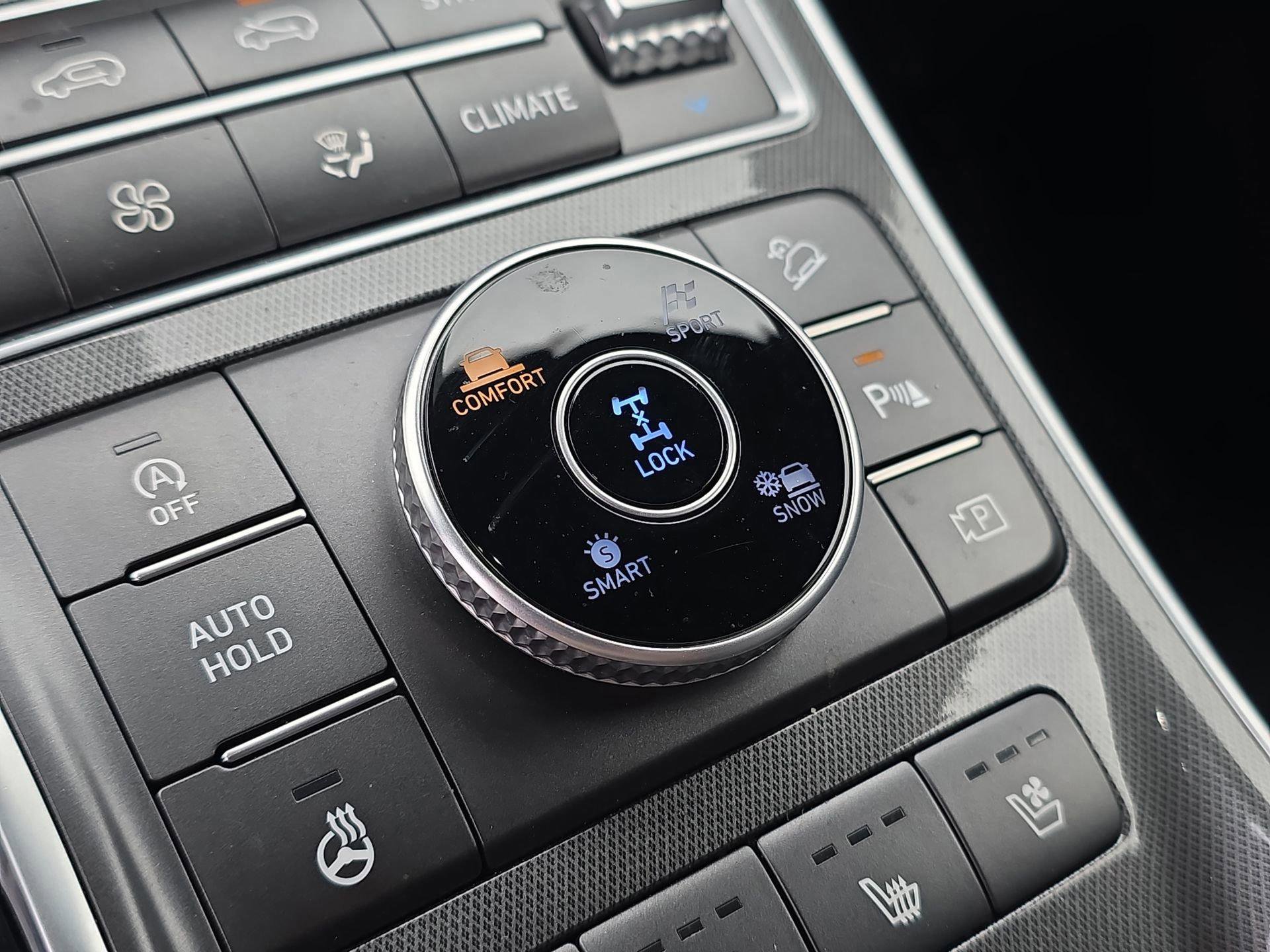 Used 2023 Hyundai Santa Fe Calligraphy image 8