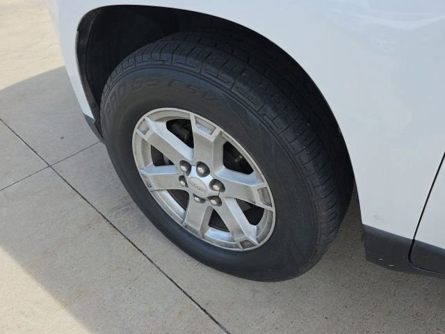 Used 2016 GMC Acadia SLE FWD image 10