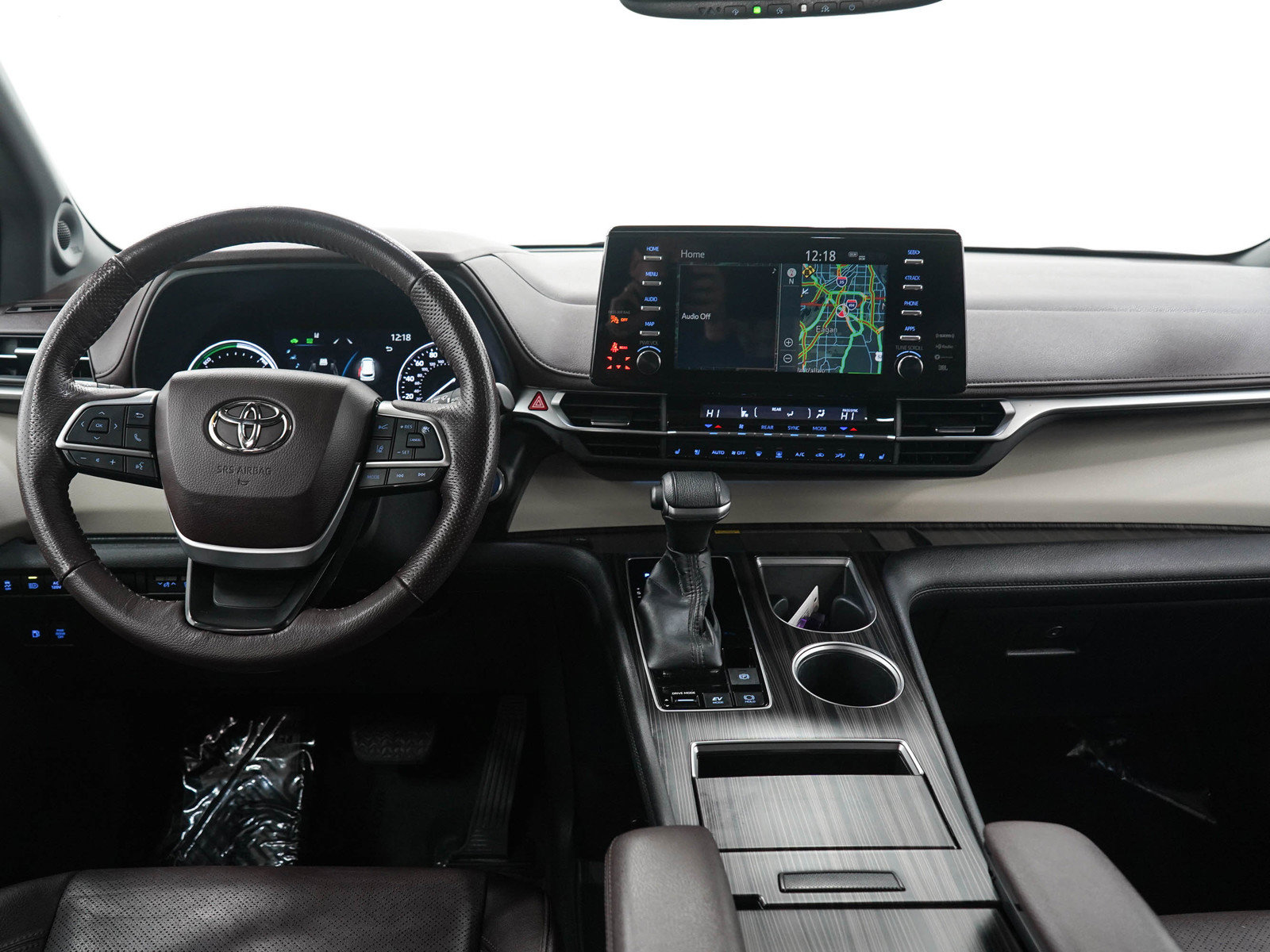 Used 2022 Toyota Sienna Platinum AWD/4WD image 19