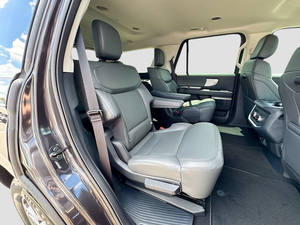 New 2026 Ford Expedition Active RWD image 34