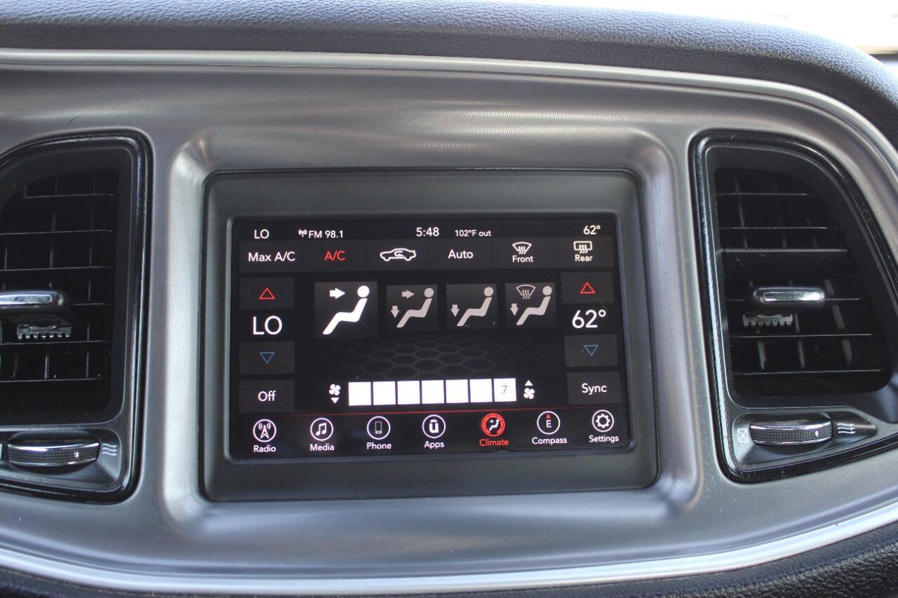 Used 2019 Dodge Challenger SXT AWD/4WD image 17