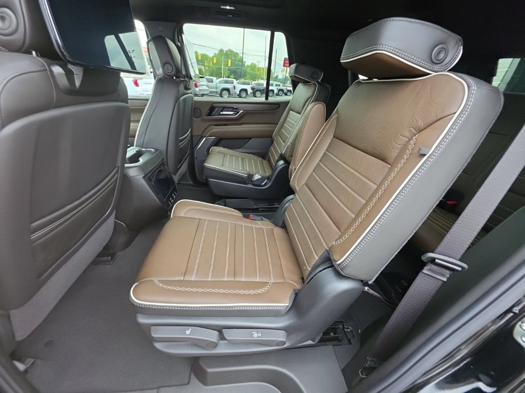 New 2026 GMC Yukon Denali Ultimate AWD/4WD image 21